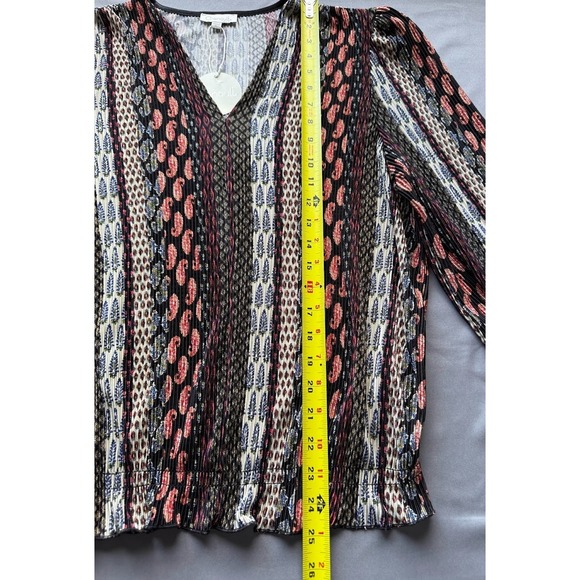 Chenault Top Women Size XL Multicolor Print Pleated Long Sleeve Pullover Stretch - Picture 3 of 14